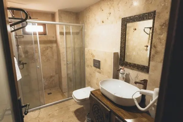 GÜVERCİNLİK BANYO