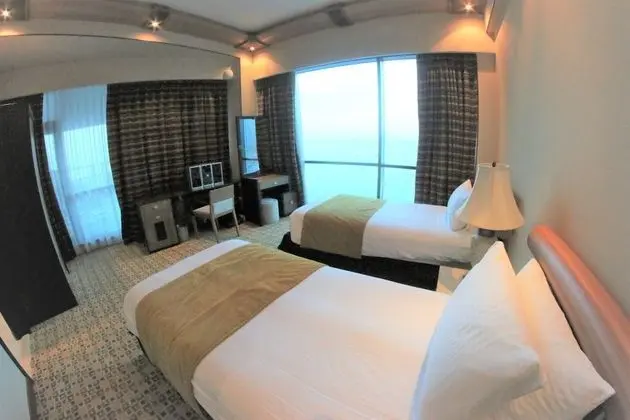 Three Bedrooms suite with Sea View