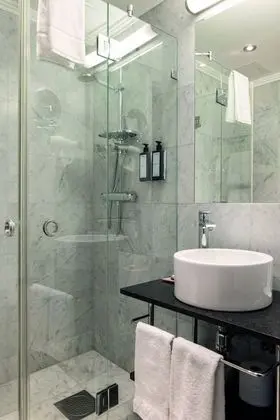 Superior Tek Büyük veya İki Ayrı Yataklı Oda