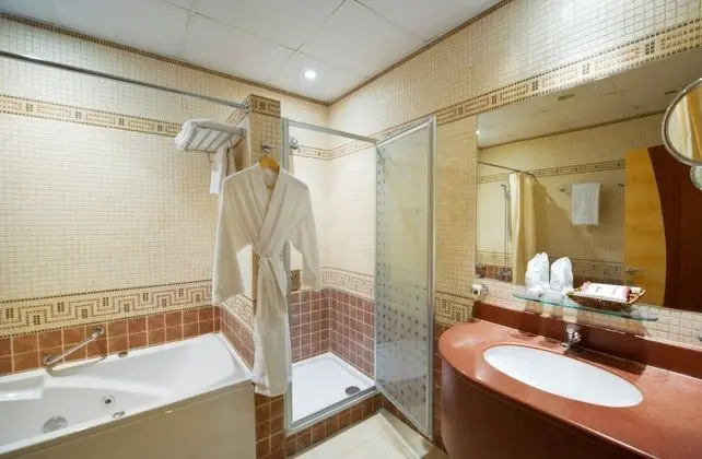 Suite, 3 Bedroom