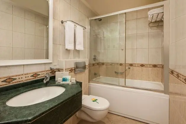 Classic Room with 1 King + 1 Single