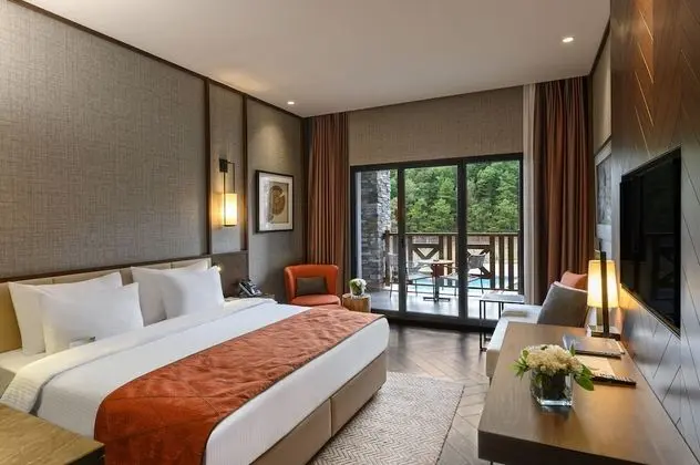 Deluxe Oda, Büyük Yataklı, Biyolojik Gölet ve Orman Manzaralı