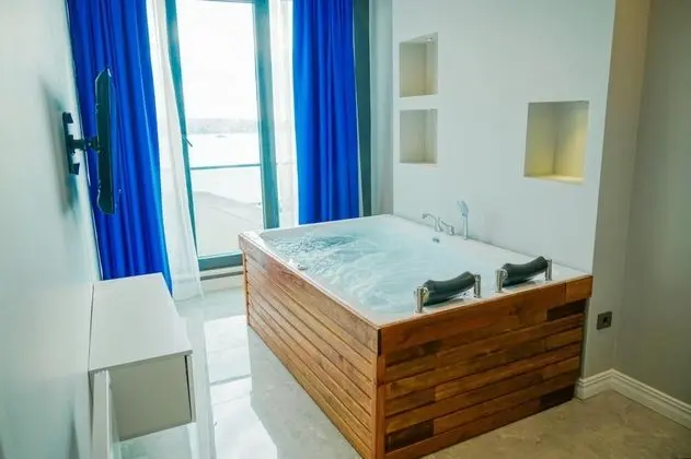 Comfort Suite, Boğaz Manzaralı, Mutfaklı