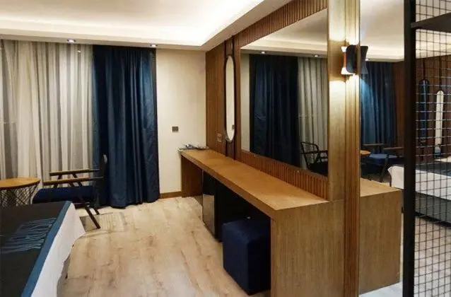 Deniz Manzaralı Standard Oda