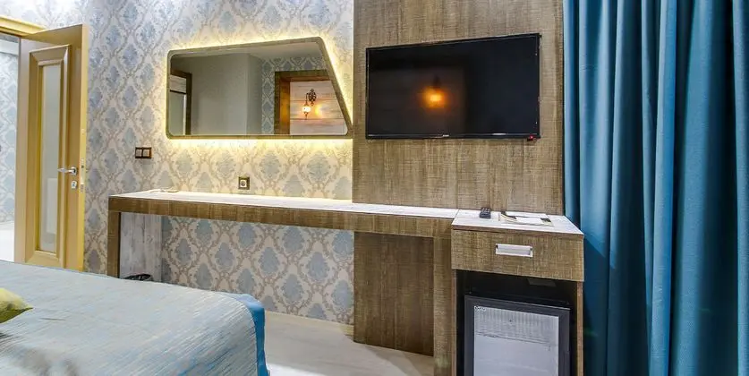 Comfort Suite Jakuzili Oda