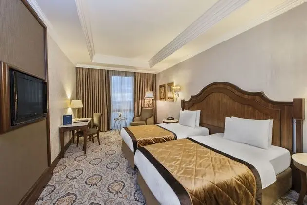 Superior Room with 2 Single Beds