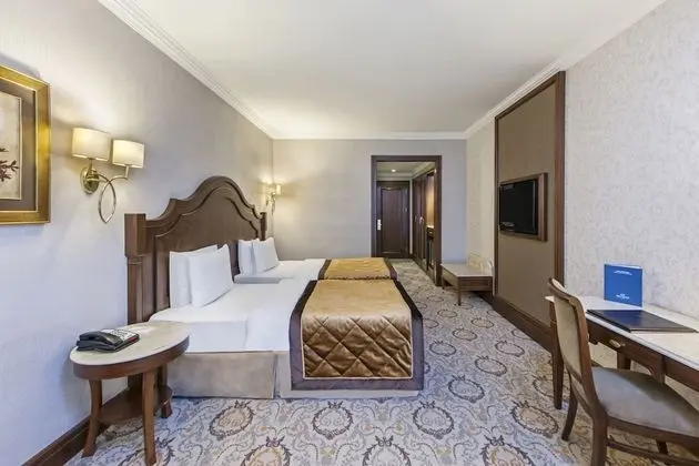 Superior Room with 2 Single Beds
