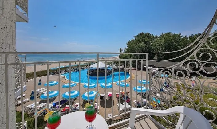 Tek Büyük Yataklı Oda, Park Manzaralı