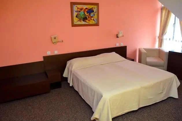 Luxury Tek Büyük Yataklı Oda