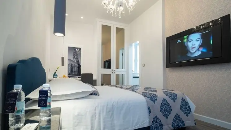 Deluxe Tek Büyük Yataklı Oda, Avlu Manzaralı (Lucija)