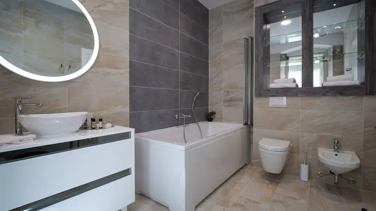 Superior Tek Büyük Yataklı Oda, Avlu Manzaralı (Ana)