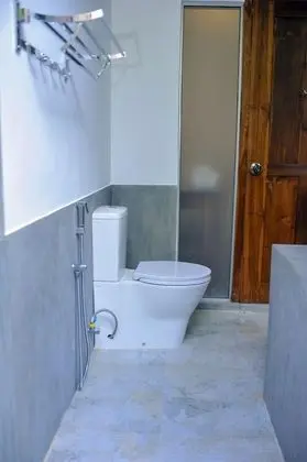 Deluxe Tek Büyük Yataklı Oda, Bahçe Manzaralı, Zemin Kat