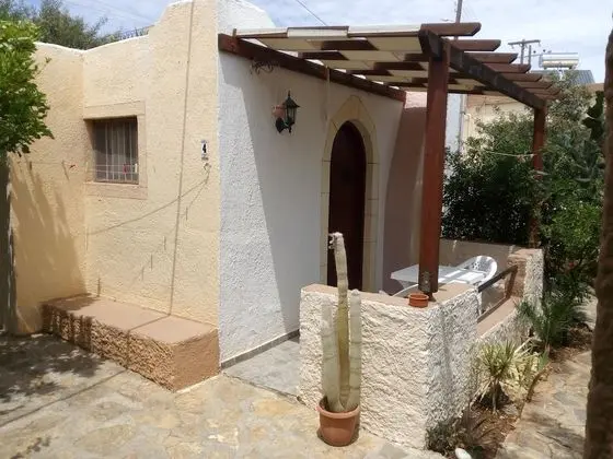 Stüdyo, Bahçe Manzaralı, Bahçeli