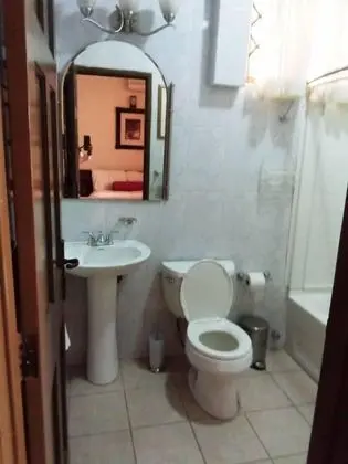 Business Tek Büyük Yataklı Oda