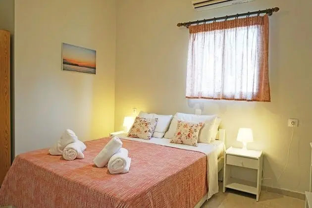 Apart Daire, 2 Yatak Odası, Havuz Manzaralı
