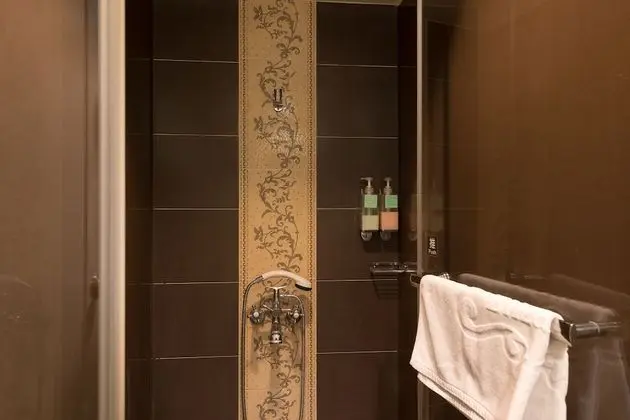 Classic Tek Büyük Yataklı Oda