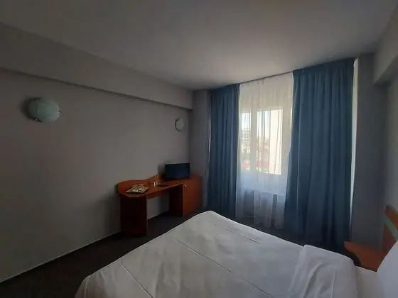 Economy Tek Büyük Yataklı Oda
