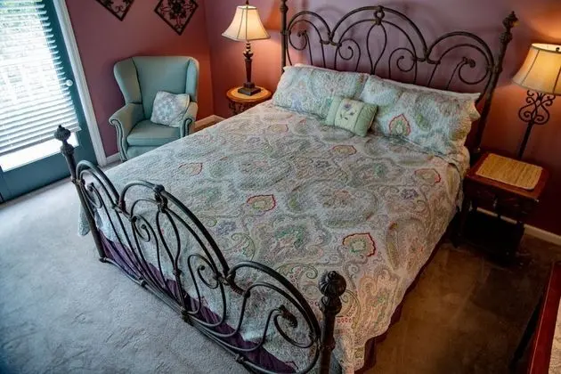 Premier Tek Kişilik Oda (The Lake (King Bed) Carriage House)