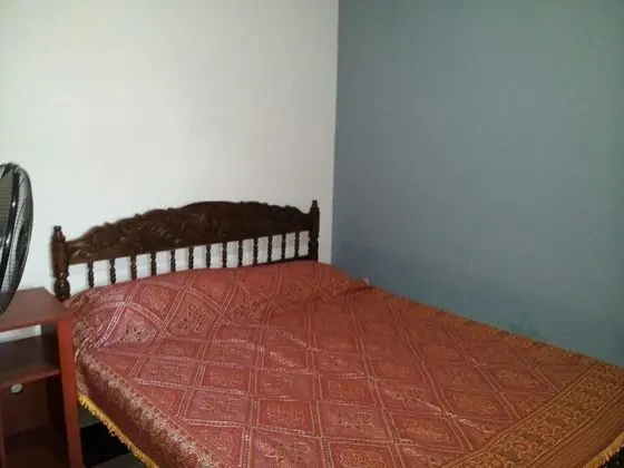 Tek Büyük Yataklı Oda, Ortak Banyo