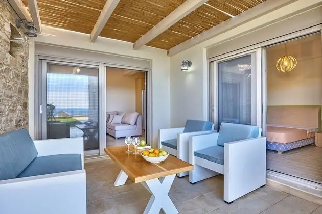 Superior Apart Daire, 2 Yatak Odası, Kısmi Deniz Manzaralı (Nikos)