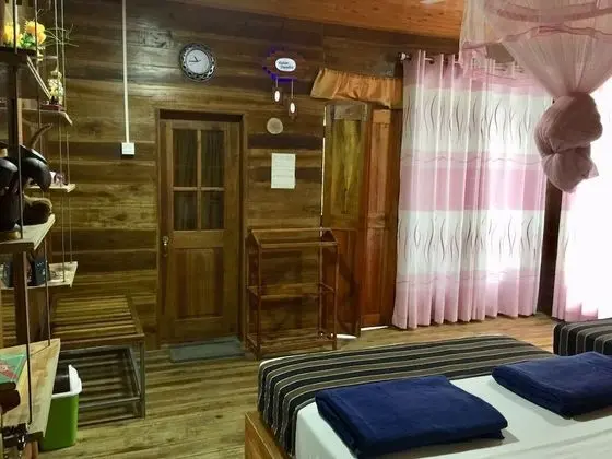 Family Dört Kişilik Oda