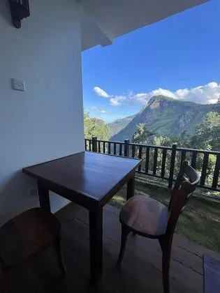 Tek Büyük Yataklı Oda, Dağ Manzaralı