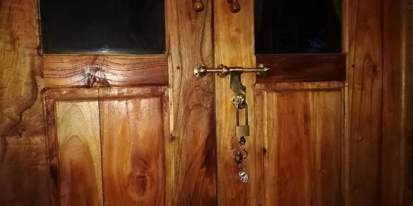 Tek Büyük Yataklı Oda, Sigara İçilmez