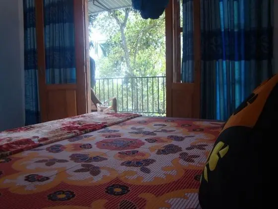 Family Tek Büyük Yataklı Oda