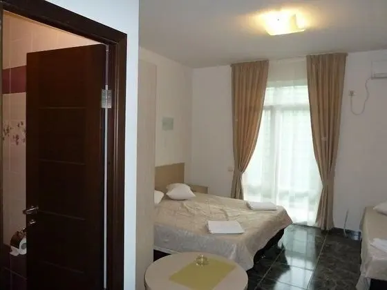 Standard Üç Kişilik Oda