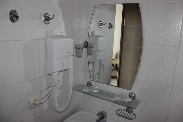 Standard Üç Kişilik Oda