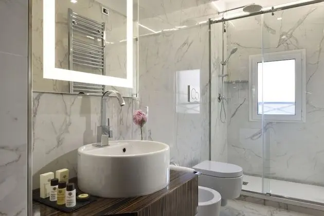 Deluxe Tek Büyük Yataklı Oda, Balkon