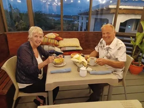Tek Büyük Yataklı Oda, 2 Çift Kişilik Yatak