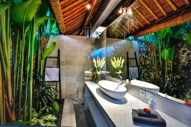 Deluxe Villa, 2 Yatak Odası, Havuz Kenarı