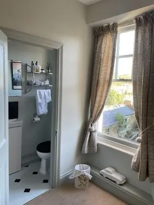 Luxury Tek Büyük Yataklı Oda, 1 Çift Kişilik Yatak, Banyolu/Duşlu, Bahçe Manzaralı