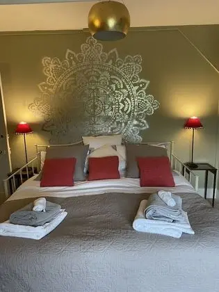 Tek Büyük Yataklı Oda, 1 Çift Kişilik Yatak