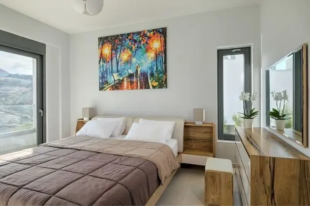 Villa, 3 Yatak Odası, Kişiye Özel Havuzlu (Elli)