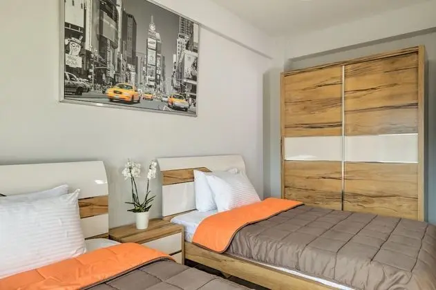 Villa, 3 Yatak Odası, Kişiye Özel Havuzlu (Elli)