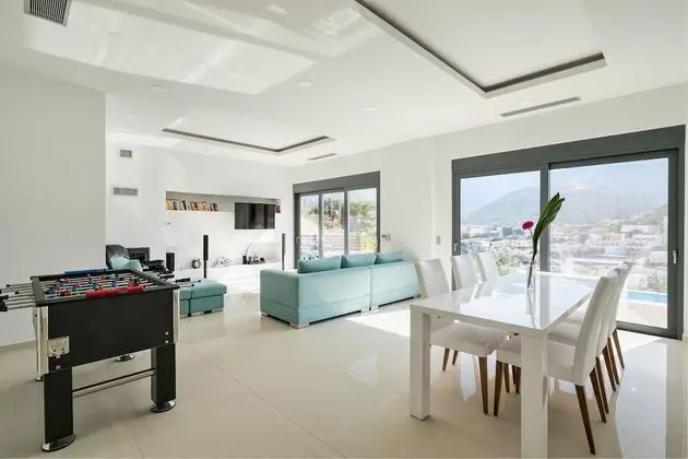 Villa, 3 Yatak Odası, Kişiye Özel Havuzlu (Elli)
