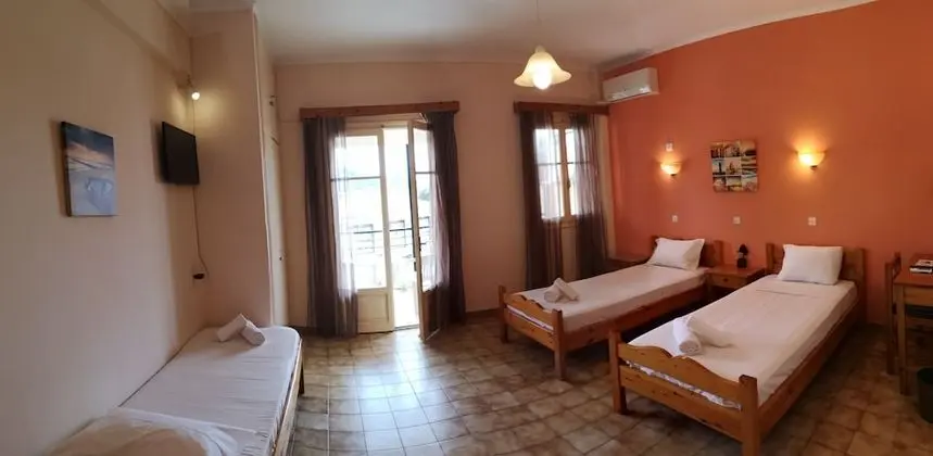 Economy Stüdyo (for 3)