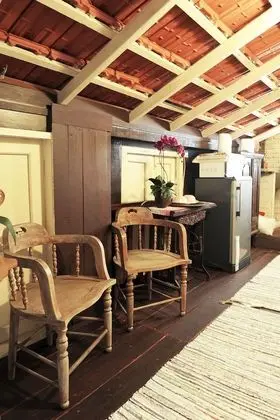 Classic Ev (First Floor Unit)