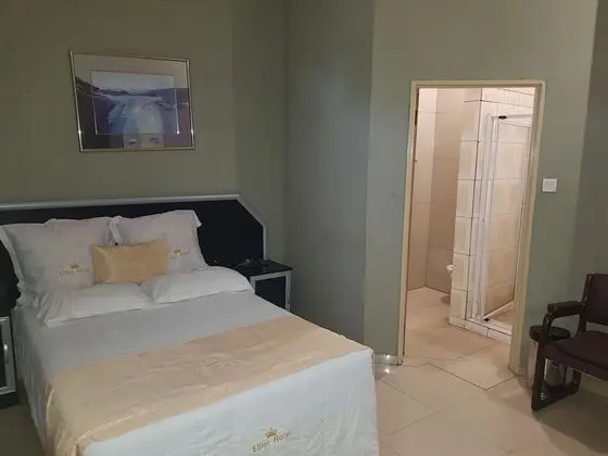 Tek Büyük Yataklı Oda, Park Manzaralı