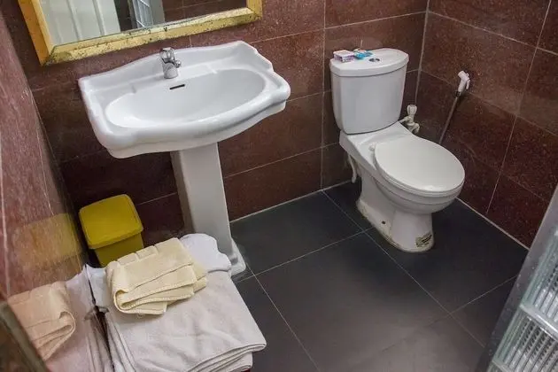 Standard Tek Büyük Yataklı Oda