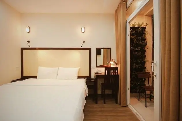 Deluxe Tek Büyük veya İki Ayrı Yataklı Oda, Balkon (Street View)