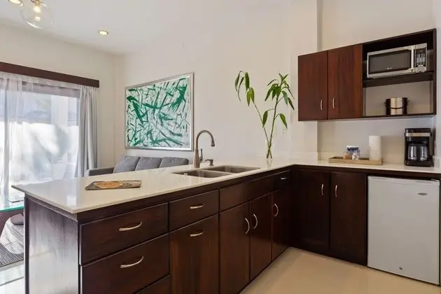 Luxury Suite, 1 Bedroom, 1 King Bed, Kitchenette