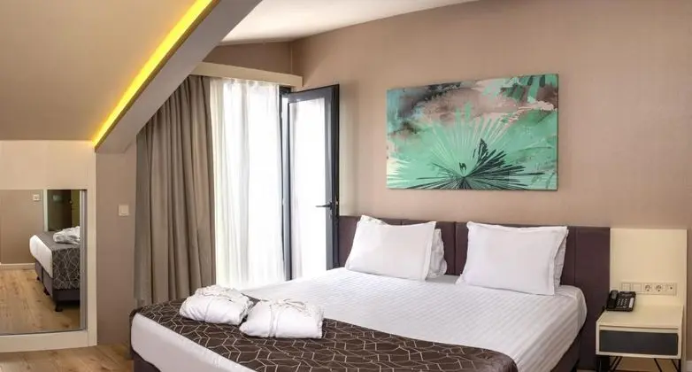 Standart Oda, Şehir Manzaralı, Balkonlu