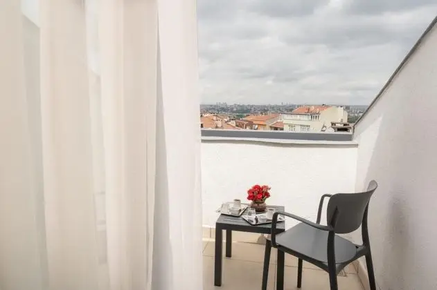 Standart Oda, Şehir Manzaralı, Balkonlu