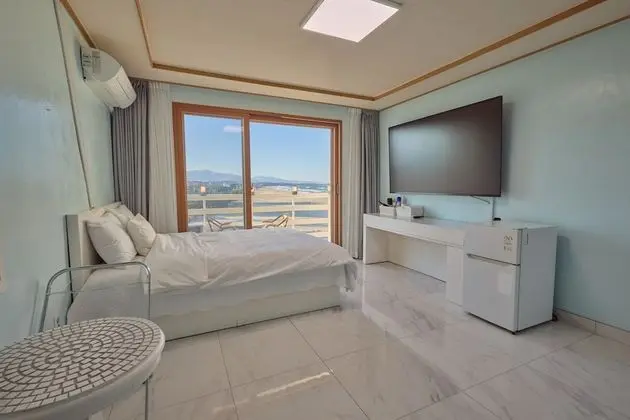 Oda (1 Bed, Ocean View)