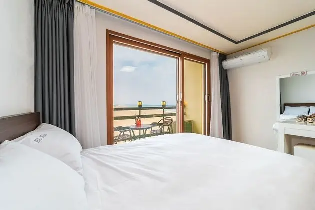 Oda (1 Bed, Ocean View)