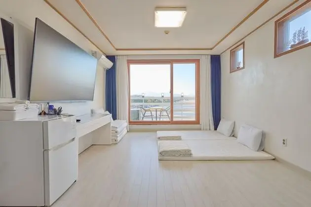 Traditional Oda, Plaj Manzaralı (Ondol)