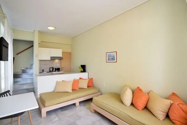 Junior Maisonette (2 Floor apartment)
